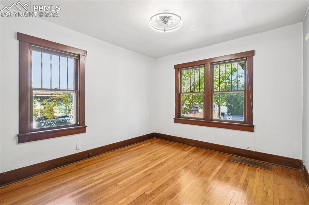 Primary bedroom main level