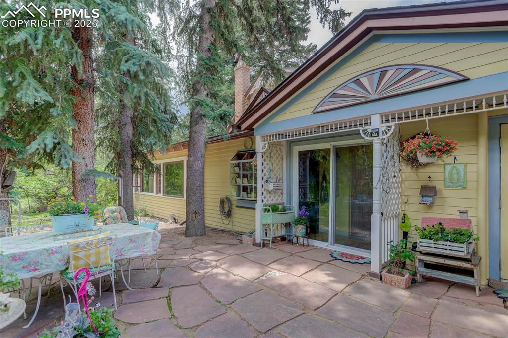 Side patio off of kitchen