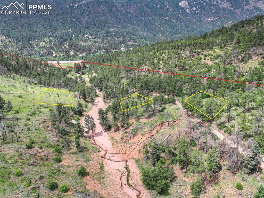 Property lines & build sites are approximate; not a survey.