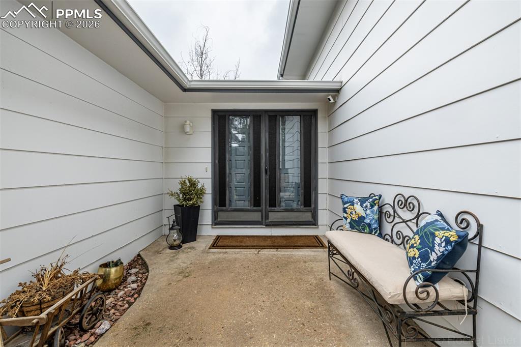 2925 Garmish Place photo 2