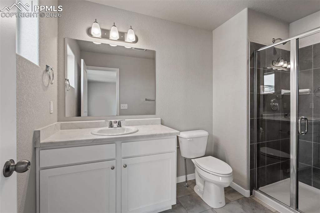 *Photos of previous inventory home of same floor plan - features and options will vary*