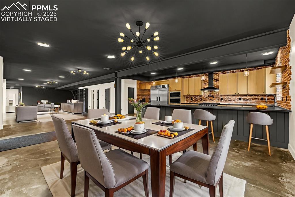 11910 Green Acres Lane photo 2