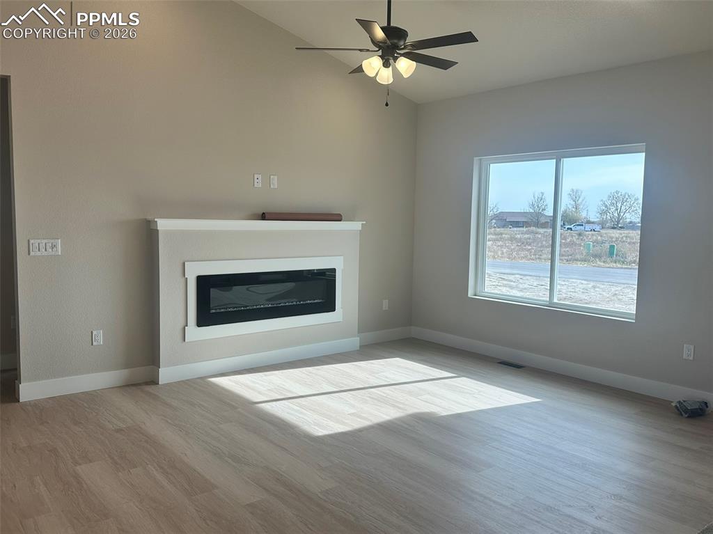 571 N Campbell Drive photo 3