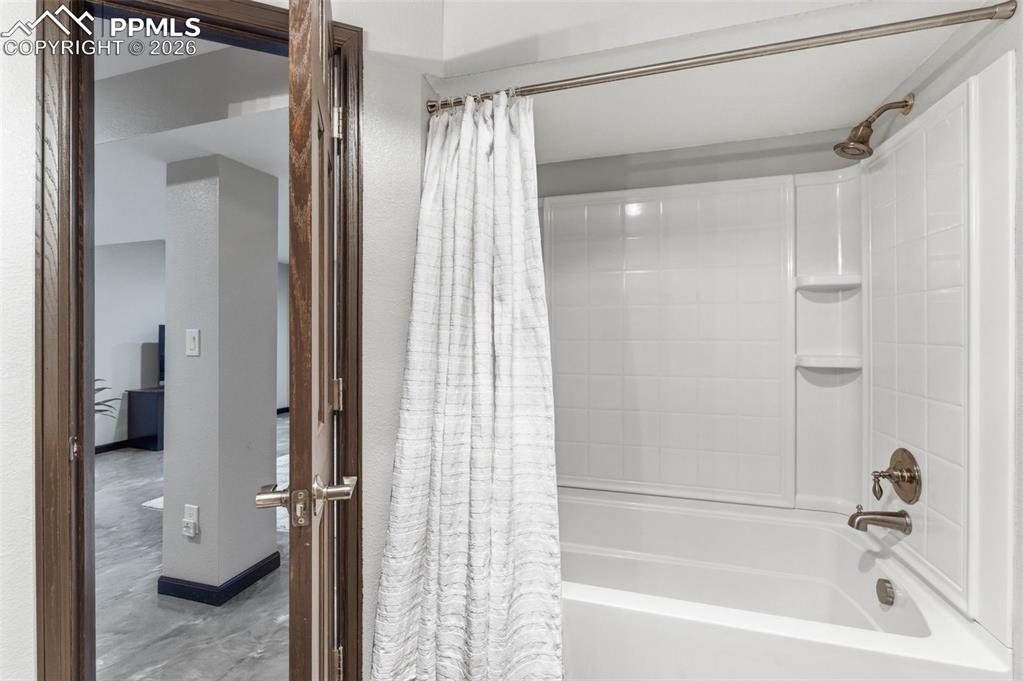 Lower level full bath serves the rec room activity as well as the bedroom on this level