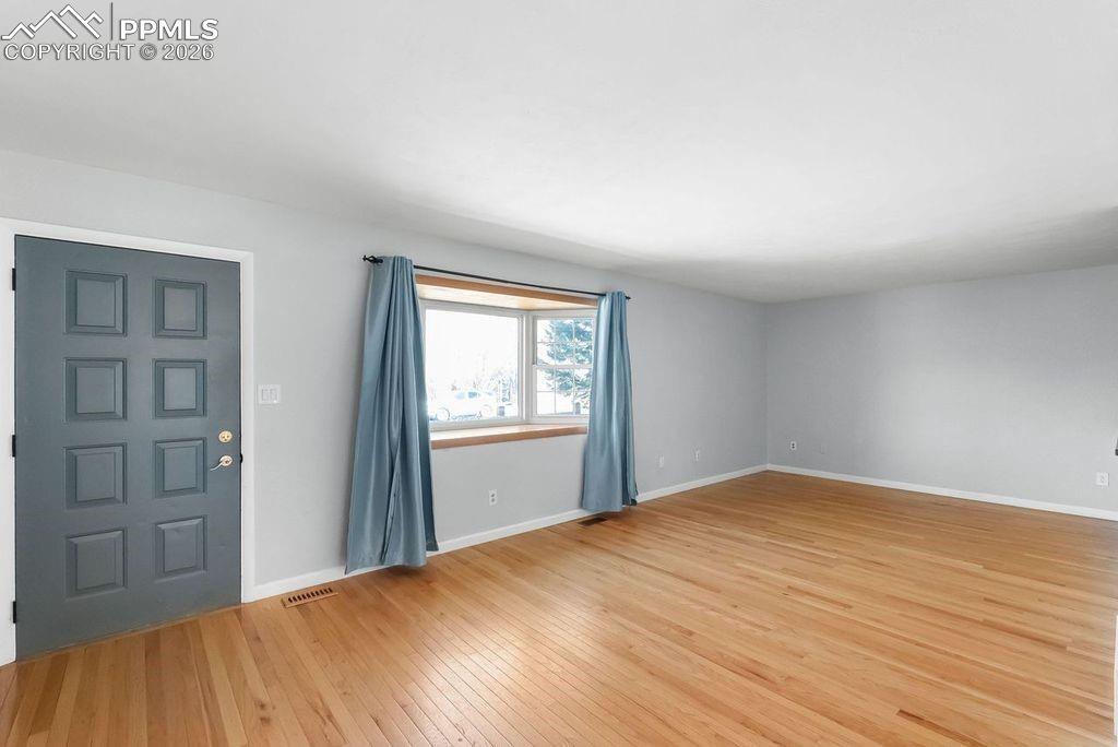 7355 Grand Valley Drive photo 3