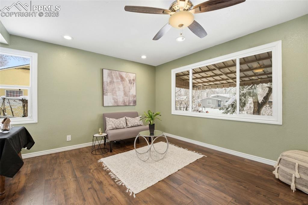 1920 S Franklin Avenue photo 3