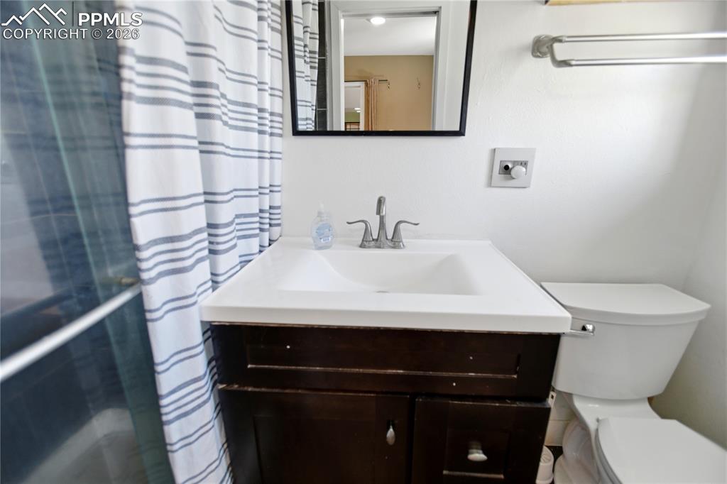 Main Level Guest Bath