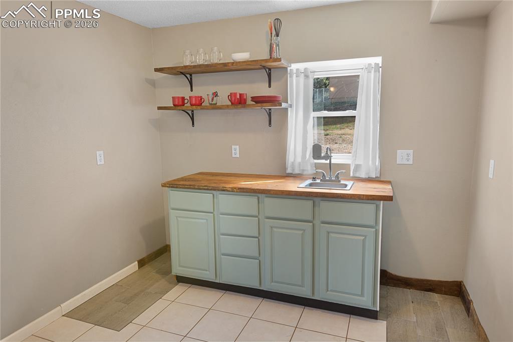 Lower Level Kitchen-Dining