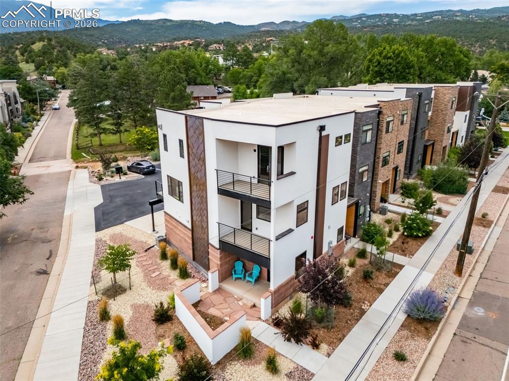 101 Beckers Lane photo 2