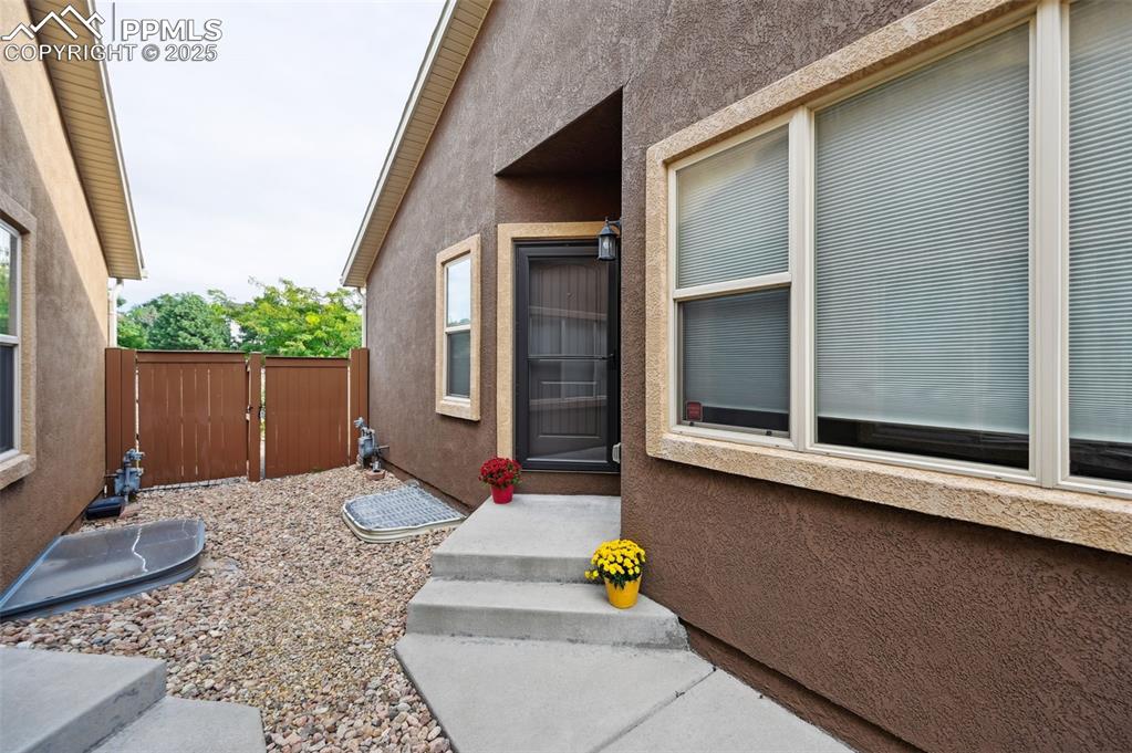 5384 Oak Spring Heights photo 2