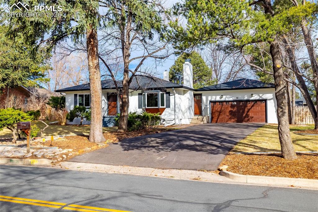 18 Polo Drive photo 3