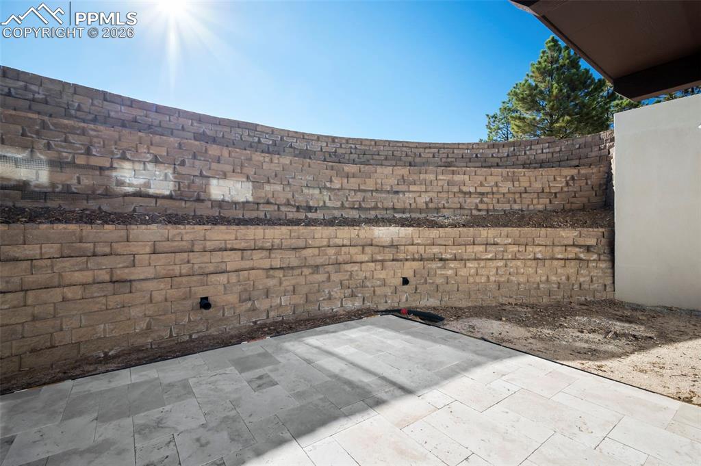 Lower-Level walk-out patio