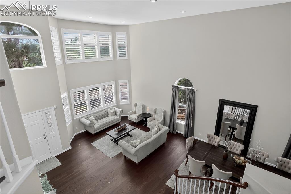 1880 Springcrest Road photo 2