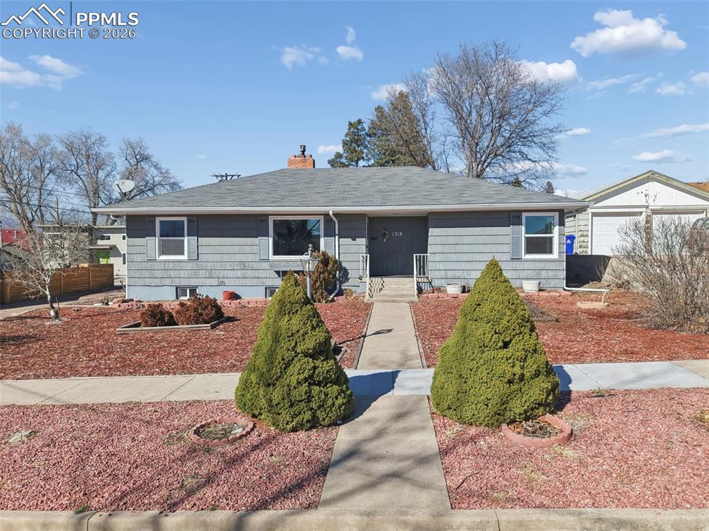 1318 E San Rafael Street