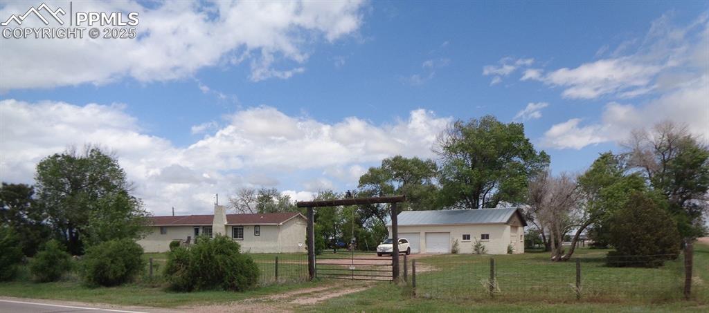 10970 Garrett Road photo 2