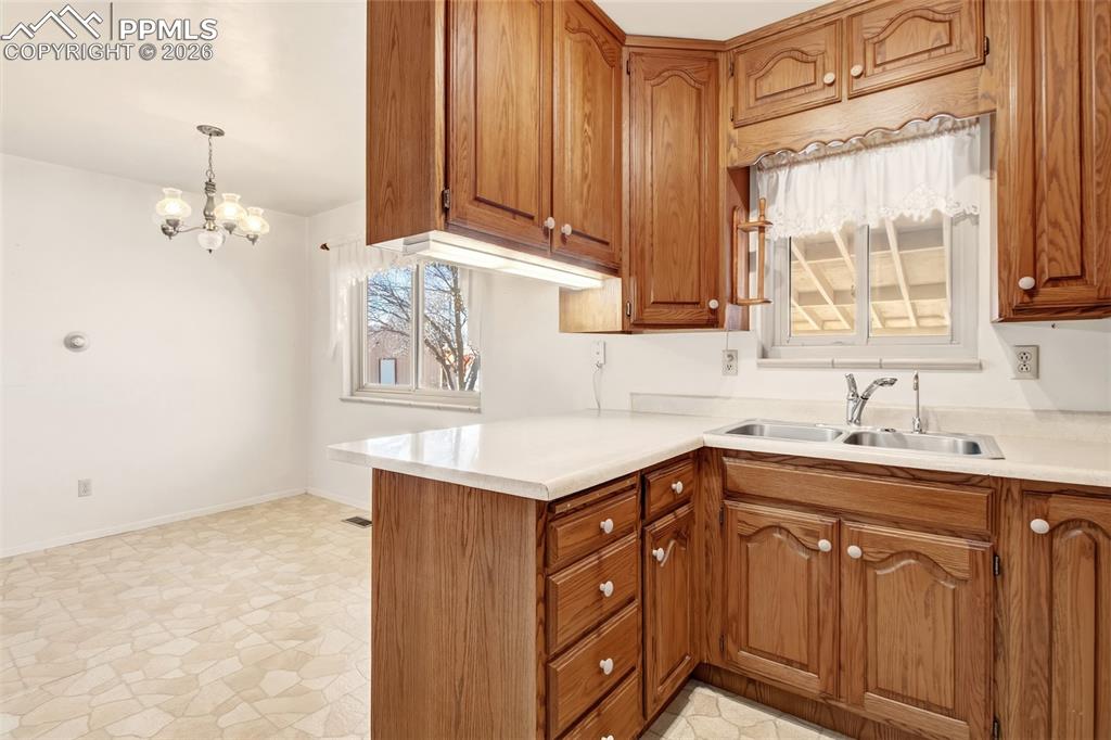 156 Judson Street photo 3