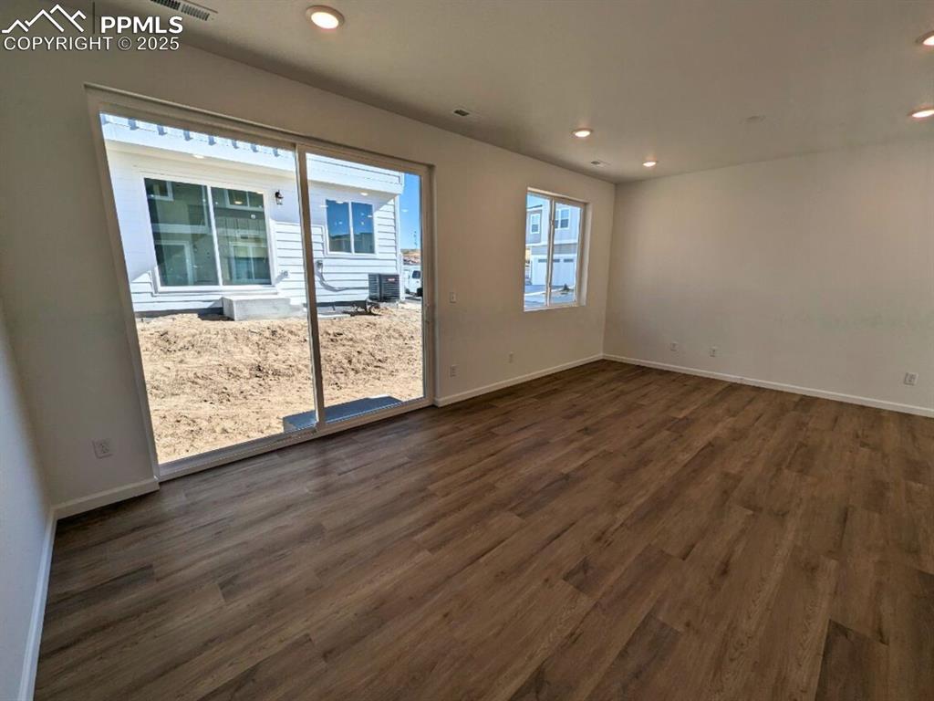 849 Solum Grove photo 3