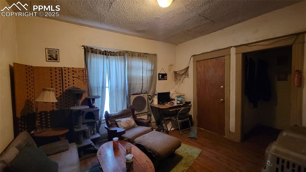 2414 Spruce Street photo 2