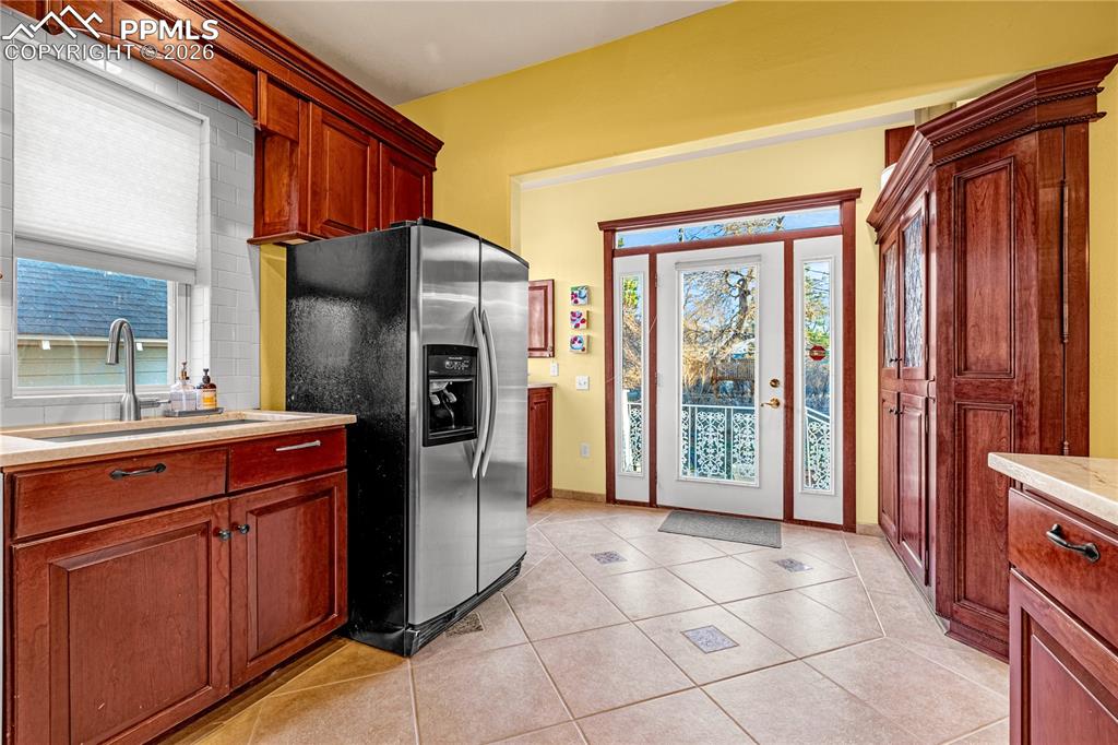 TONS of kitchen space!