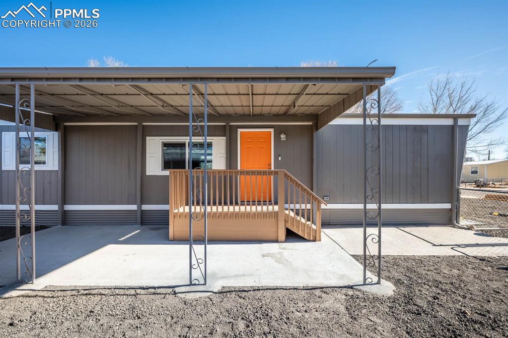 2415 Alia Court photo 2