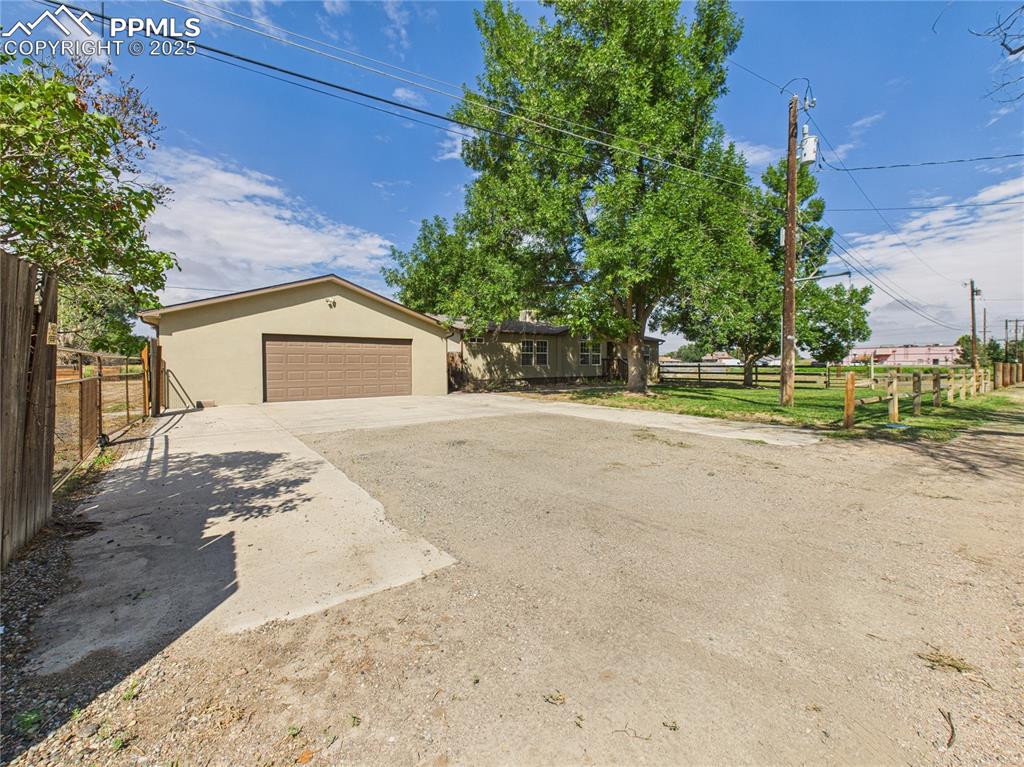 1131 24 1/2 Lane photo 3