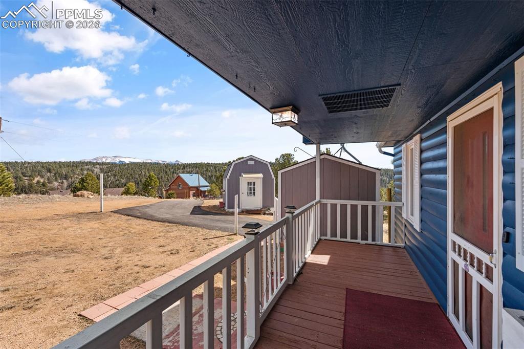 487 Maroon Lake Circle photo 3