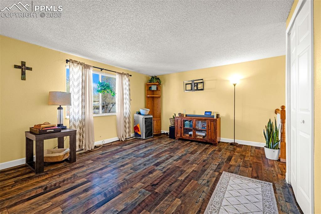 115 Cherry Circle photo 3