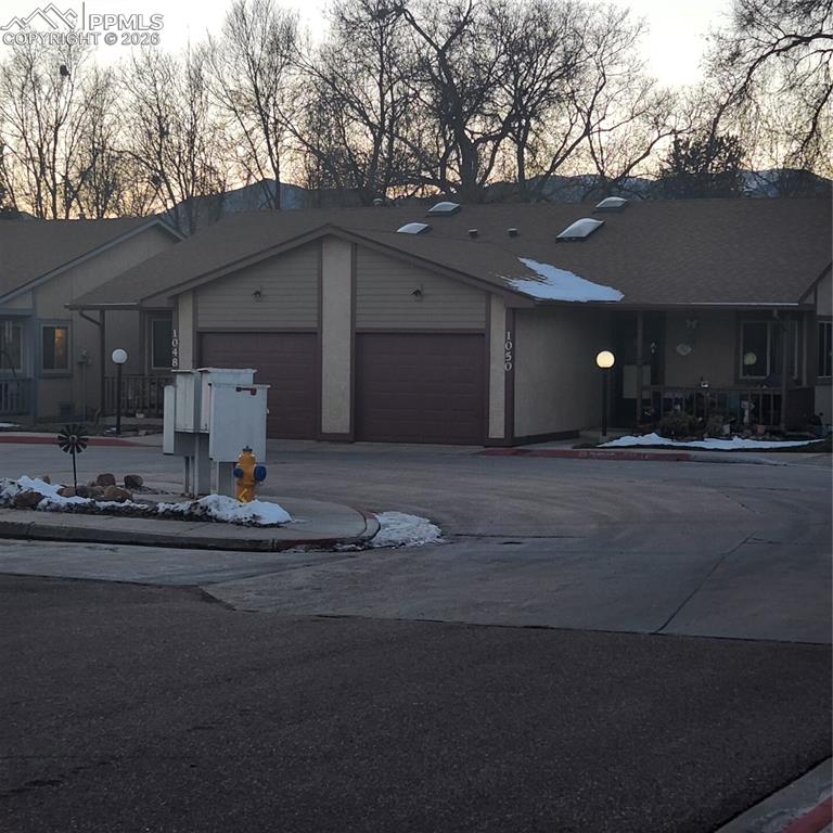 Guest parking, mailbox location