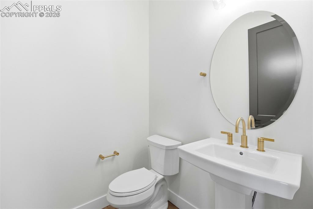 9094 Nature Refuge Way