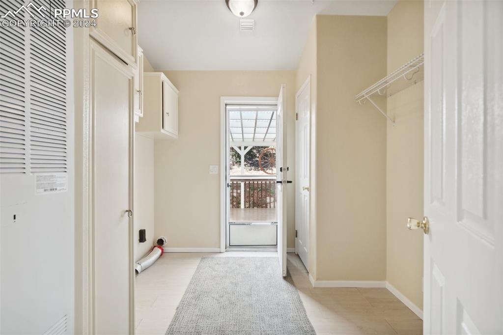 Laundry room/mud room off deck