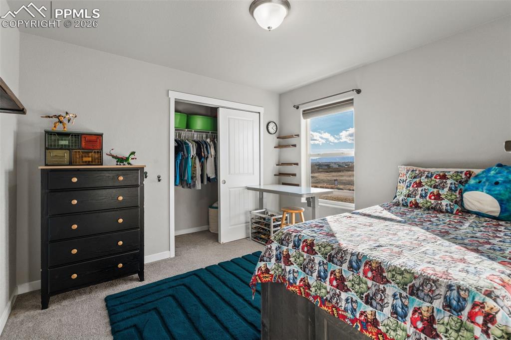 Additional bedroom on upper level 