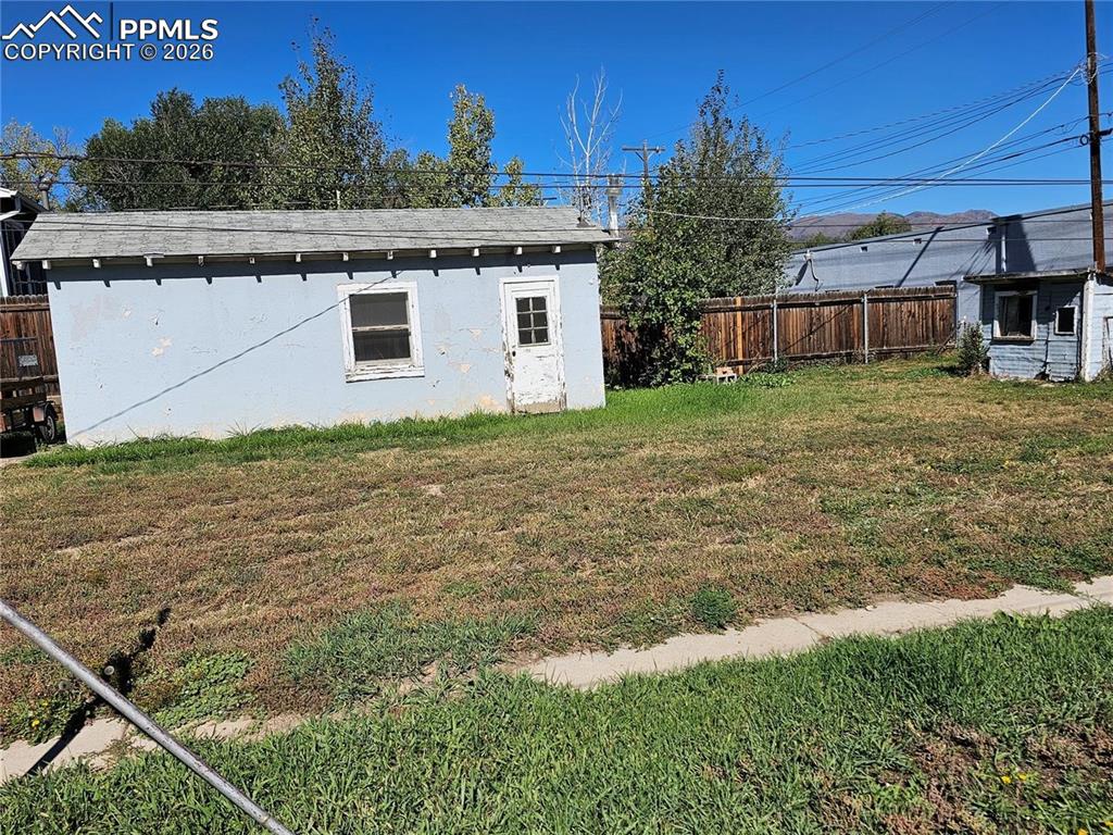 2302 Hagerman Street photo 3