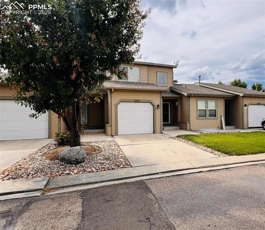 5551 Sunshade Point photo 2