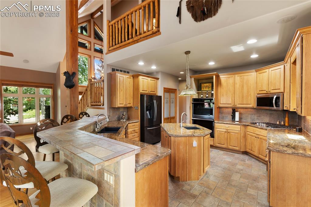 And take a look at this gourmet kitchen with updated appliances!