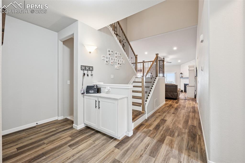 Lots of great builder features like this built in welcoming station, perfect for season decor or the place to sort the days stuff.