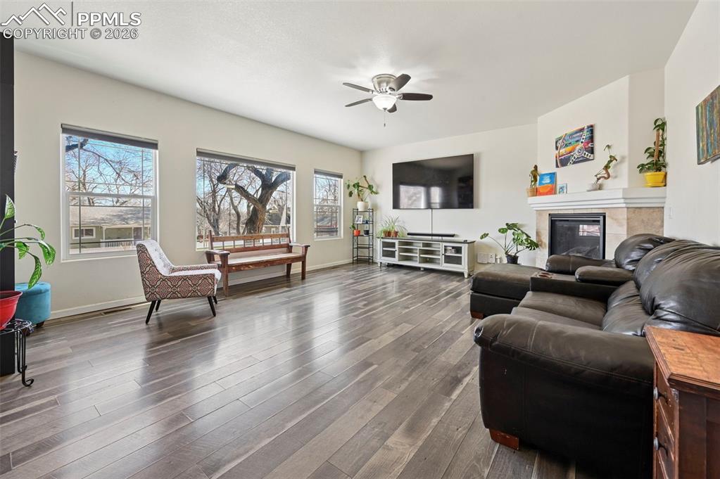 734 N Walnut Street photo 3