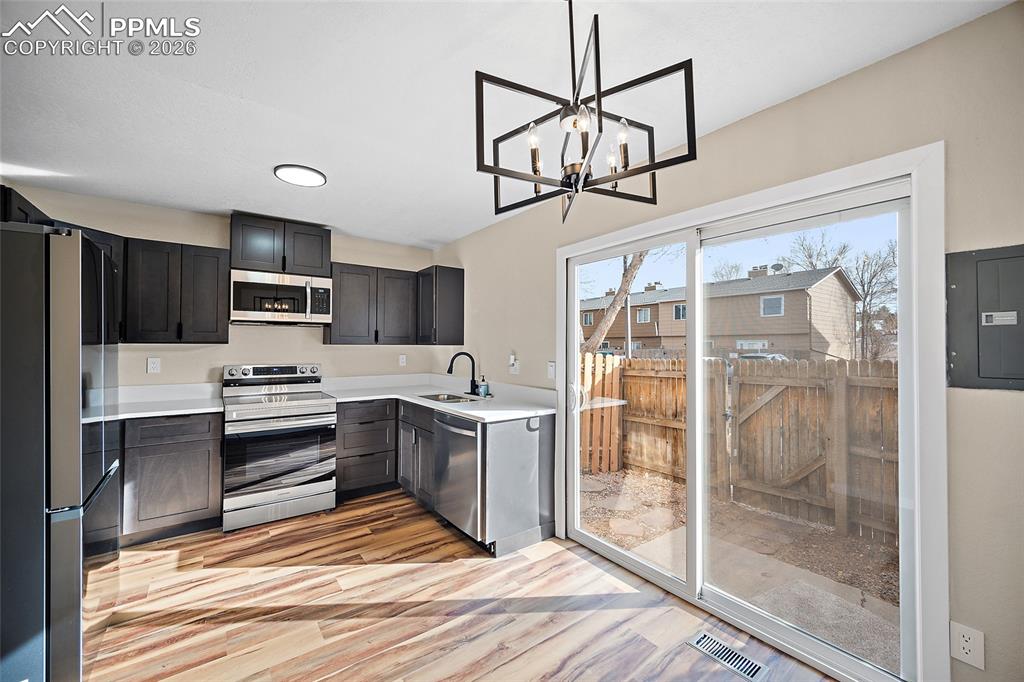 2120 Boston Terrace photo 3