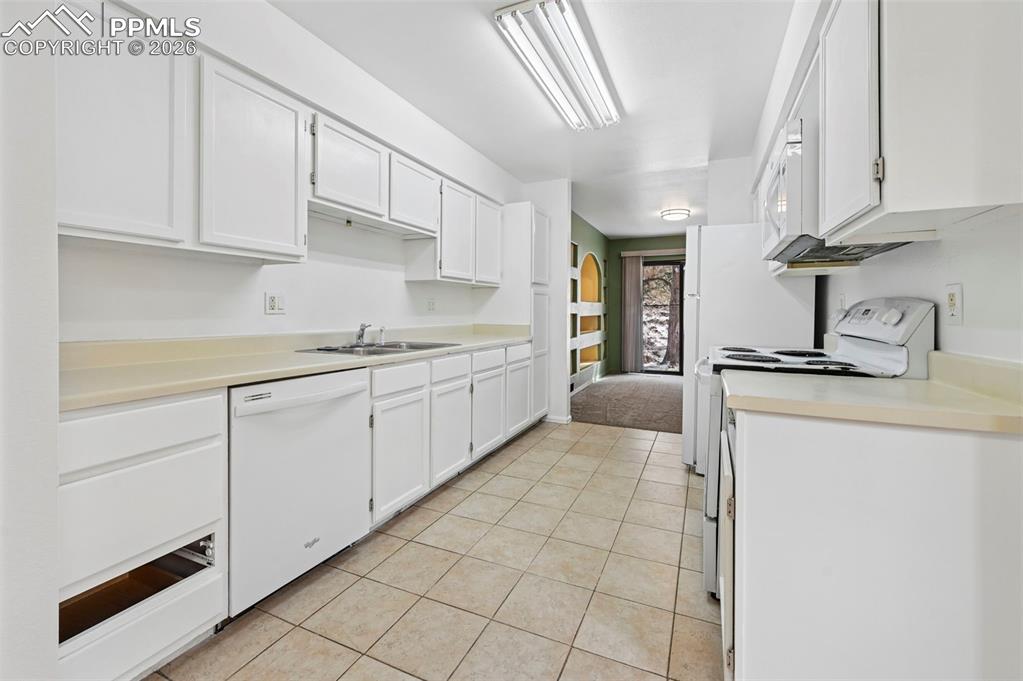 3461 Trenary Lane photo 2