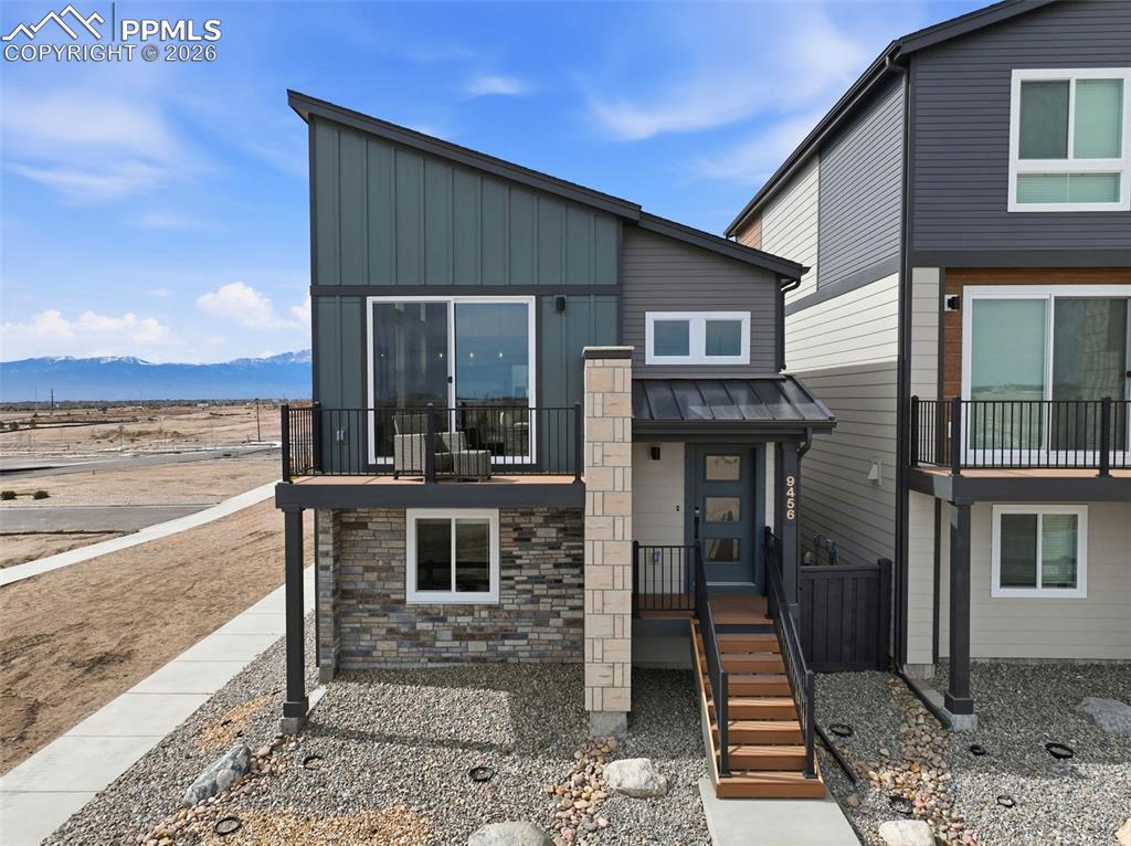 9456 Traveler Terrace