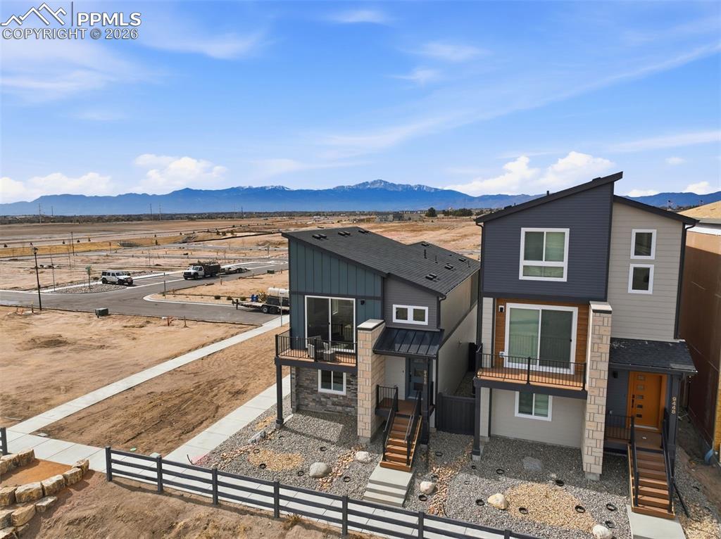 9456 Traveler Terrace