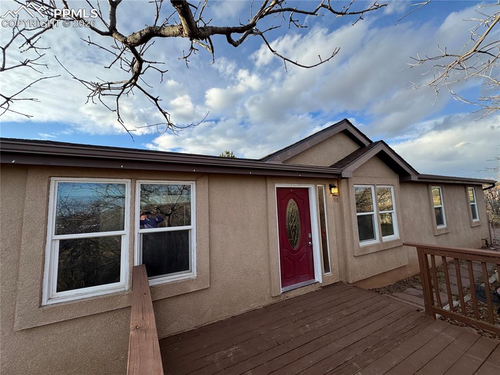 690 Meadow Lane photo 3