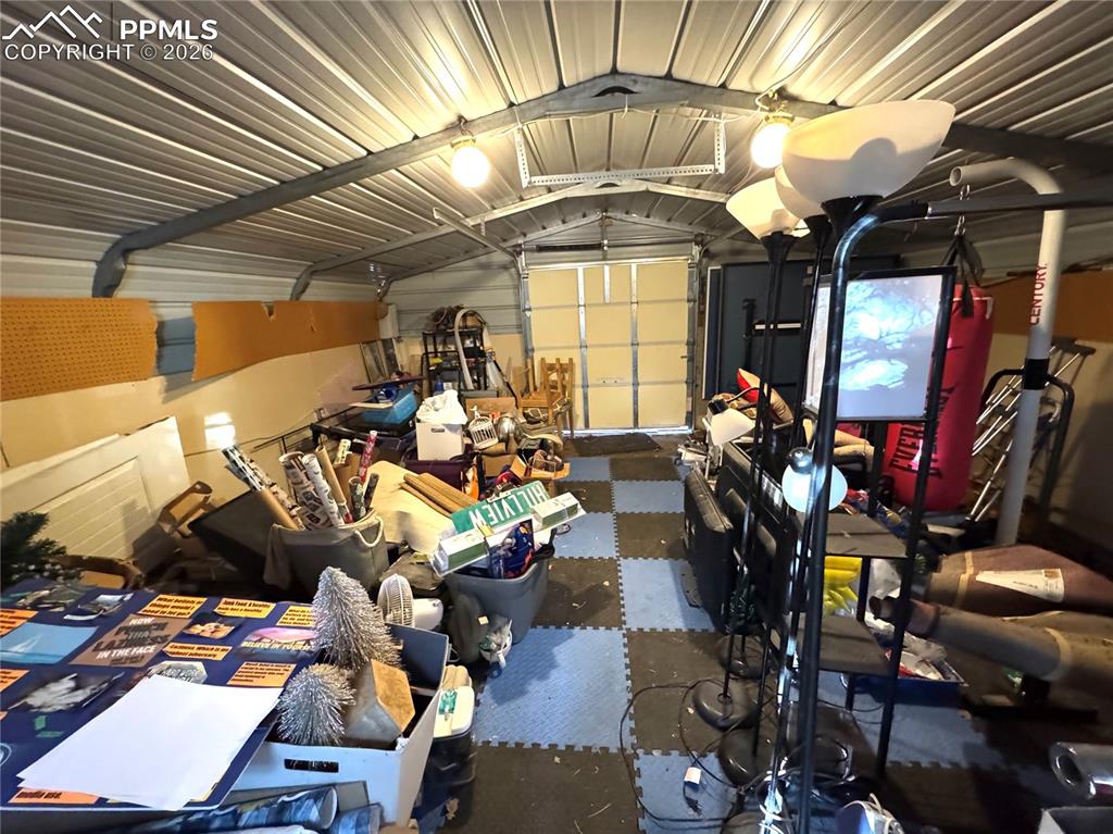 additional 1 car garage