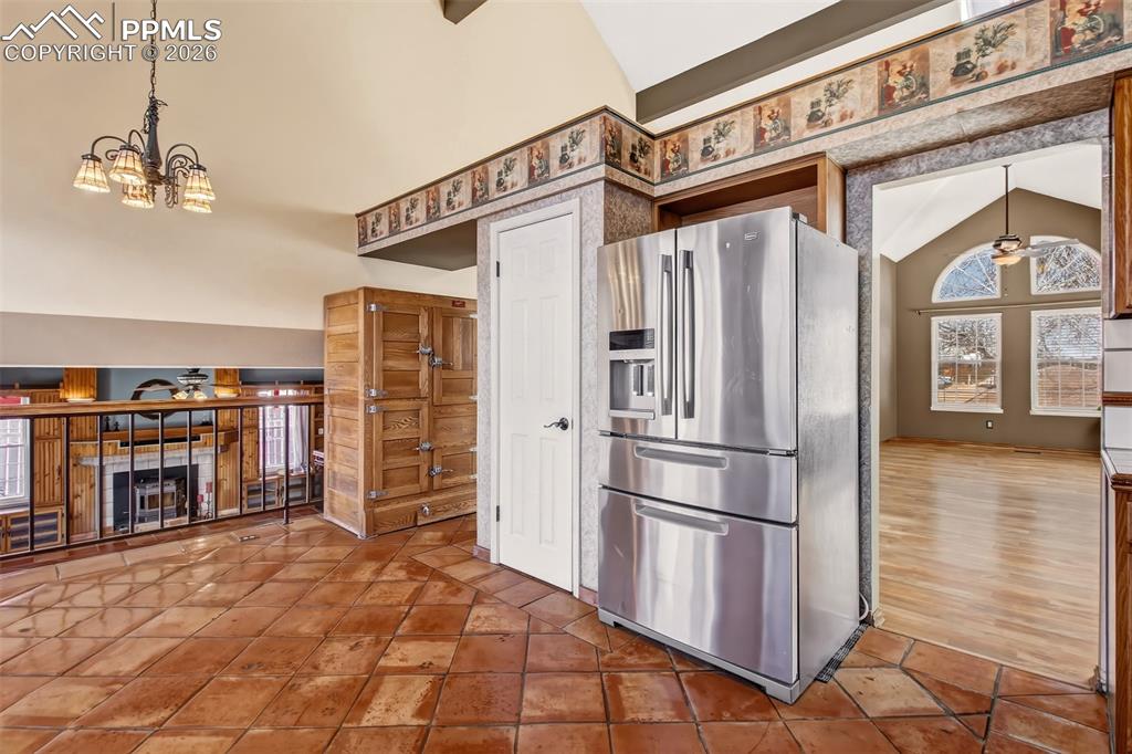 Seeger Siphon Refrigerator is included, gorgeous antique.