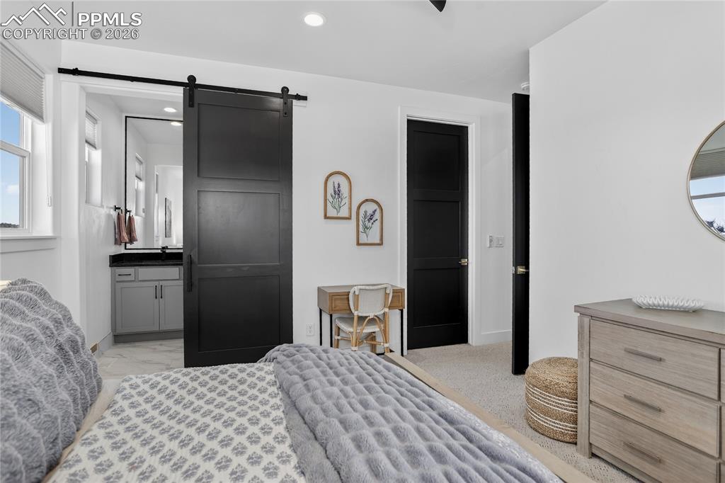 Main Floor Guest BR with en-suite bath