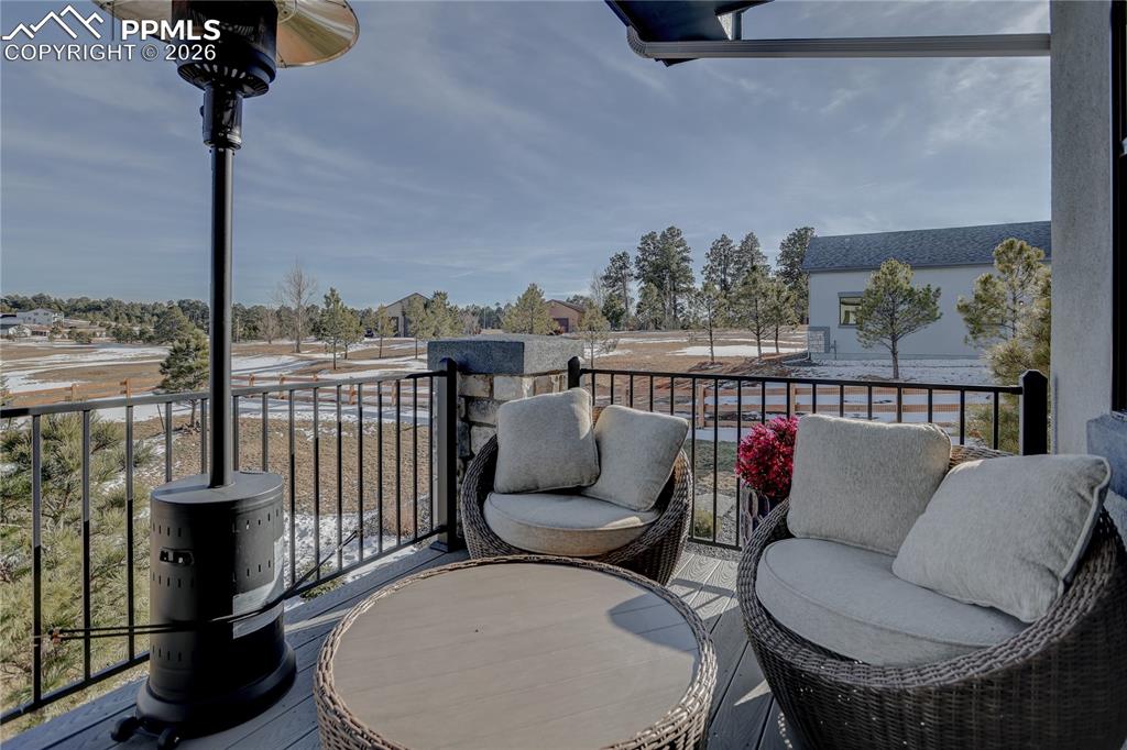 Main-level open deck