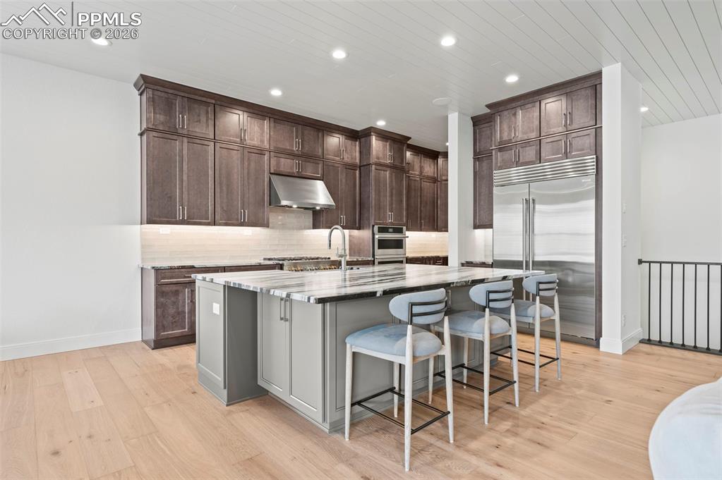 3474 Crest Hollow View