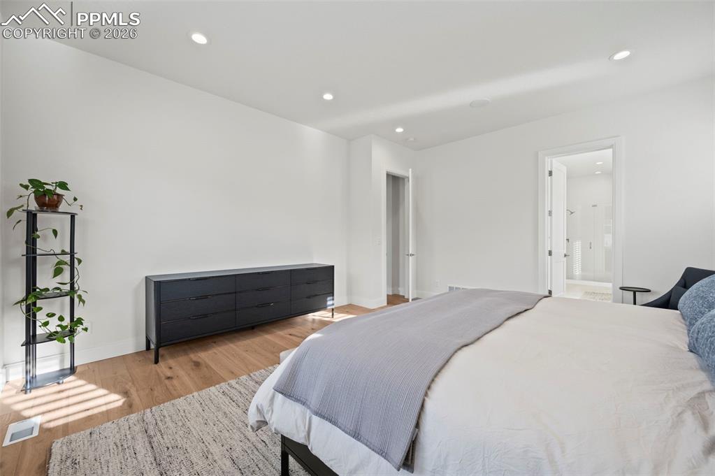 3474 Crest Hollow View