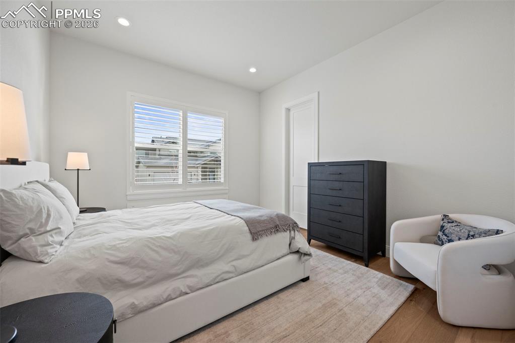 3474 Crest Hollow View