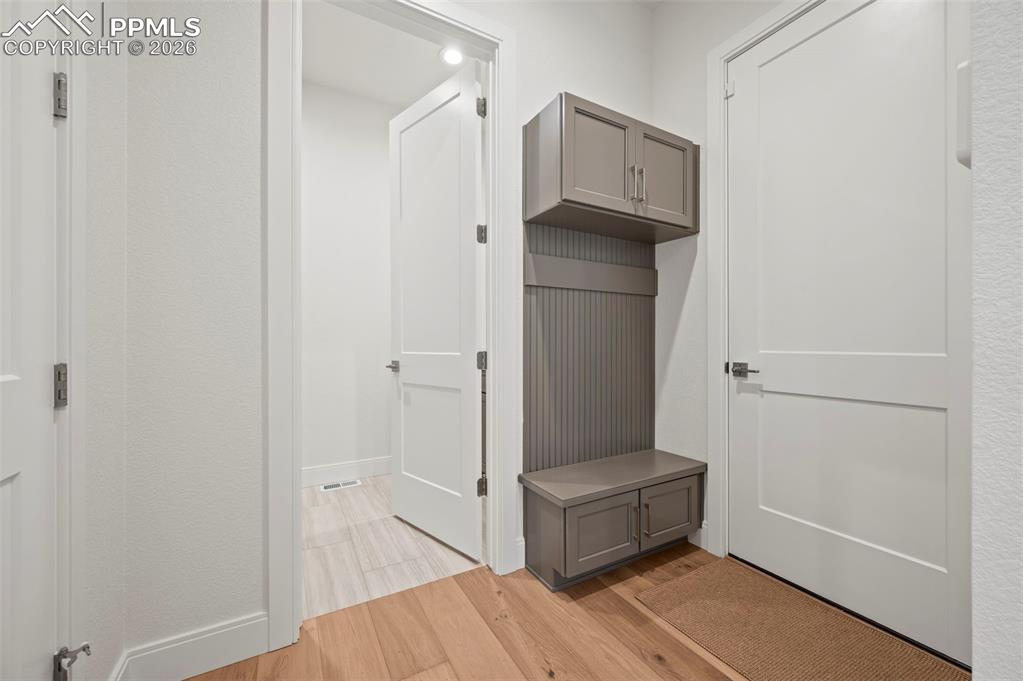 3474 Crest Hollow View