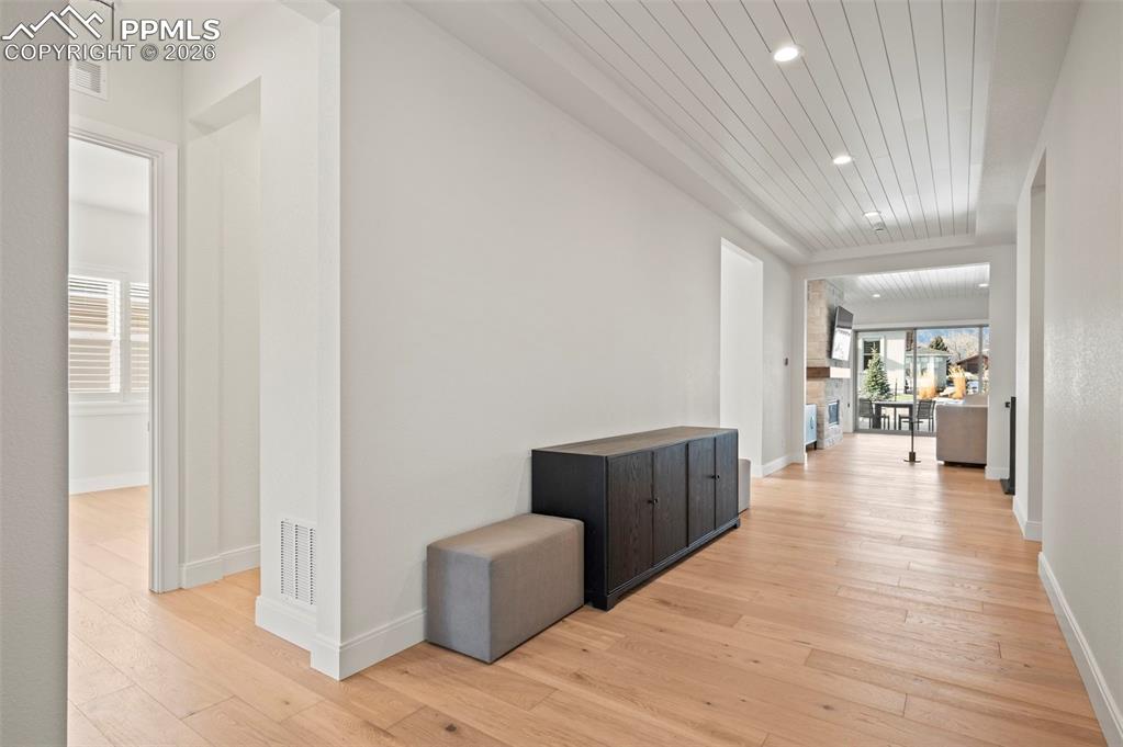 3474 Crest Hollow View